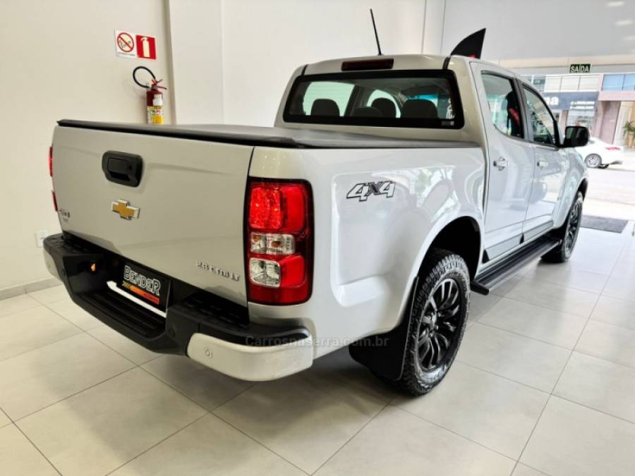 CHEVROLET - S10 - 2021/2022 - Prata - R$ 182.900,00