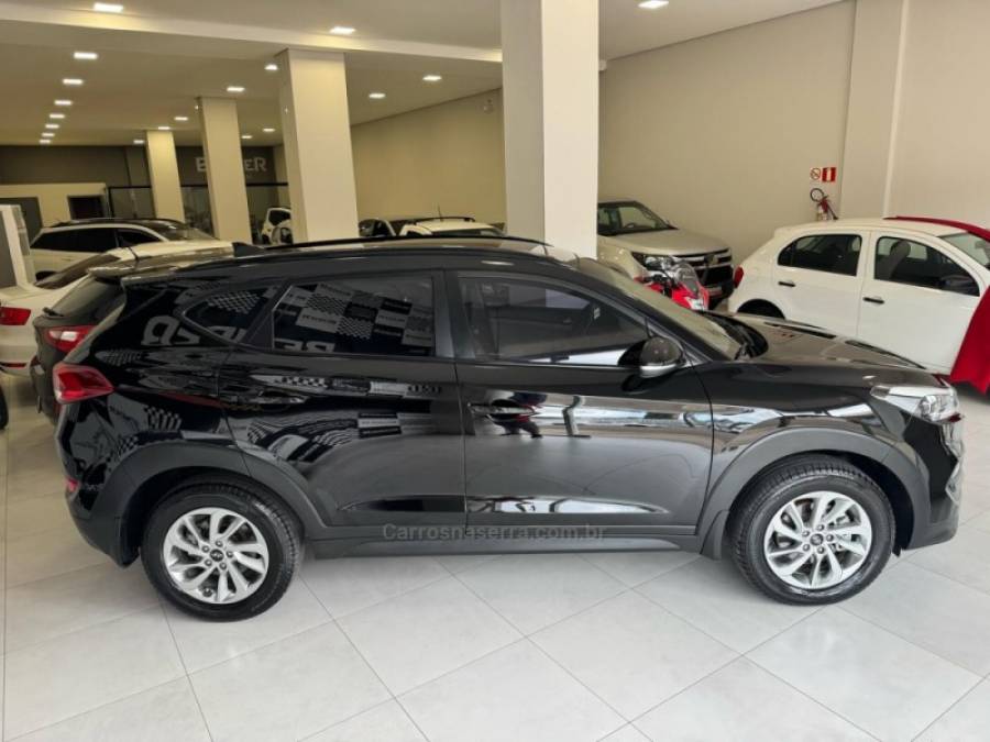 HYUNDAI - TUCSON - 2022/2022 - Preta - R$ 131.900,00