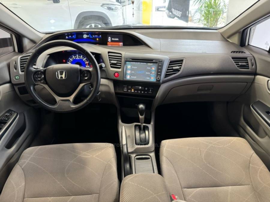 HONDA - CIVIC - 2012/2013 - Branca - R$ 70.900,00