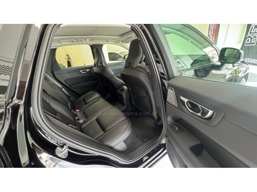 VOLVO - XC60 - 2025/2026 - Preta - Sob Consulta