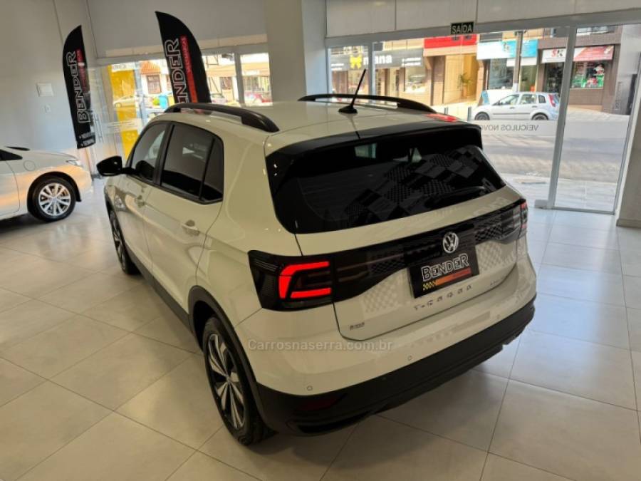 VOLKSWAGEN - T-CROSS - 2021/2021 - Branca - R$ 101.900,00