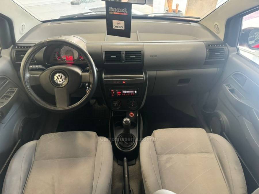 VOLKSWAGEN - SPACEFOX - 2008/2009 - Vermelha - R$ 33.900,00