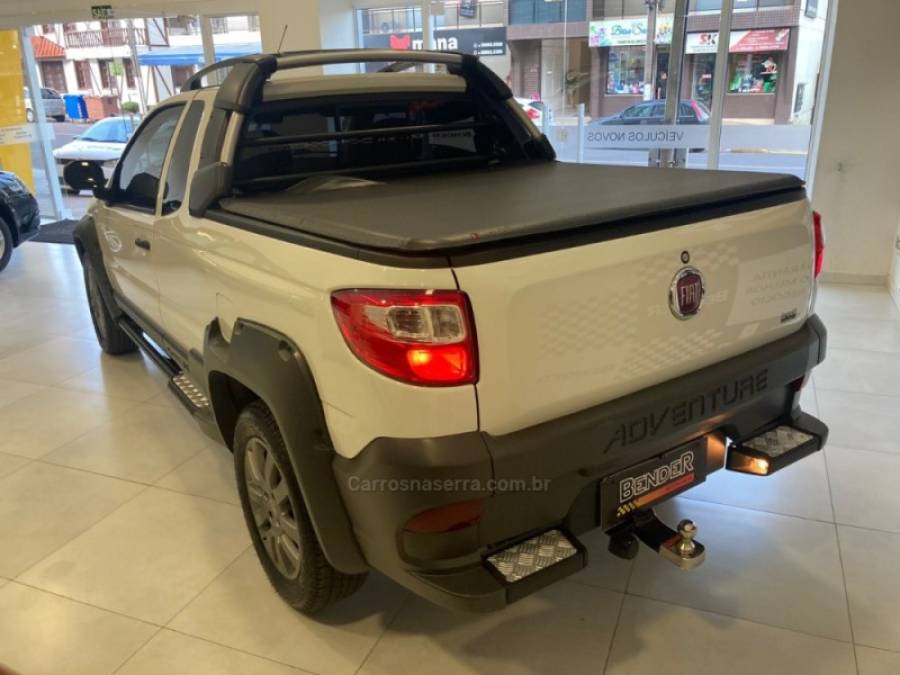 FIAT - STRADA - 2013/2014 - Branca - R$ 58.900,00