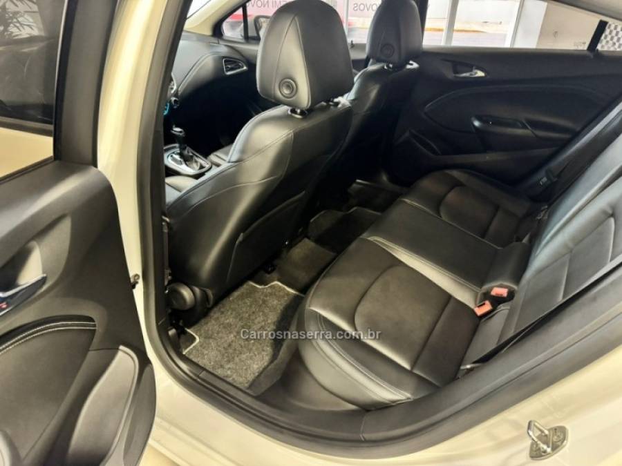 CHEVROLET - CRUZE - 2016/2017 - Branca - R$ 83.900,00