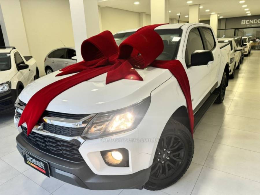 CHEVROLET - S10 - 2021/2022 - Branca - R$ 179.900,00