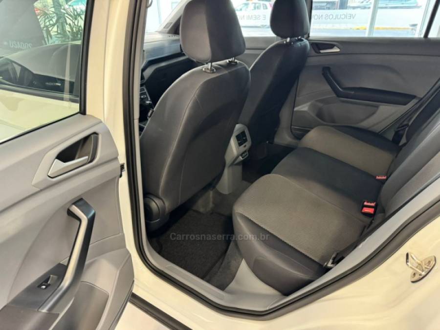 VOLKSWAGEN - T-CROSS - 2021/2021 - Branca - R$ 101.900,00