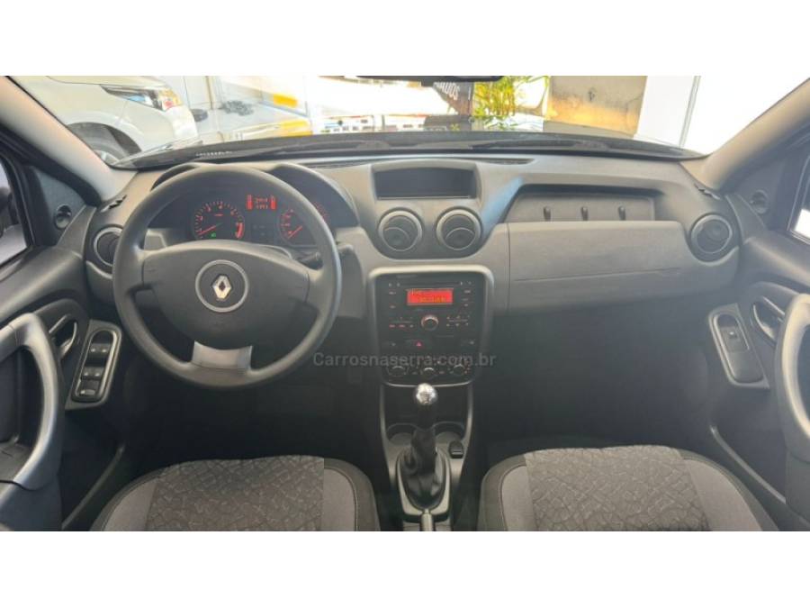 RENAULT - DUSTER - 2014/2015 - Verde - R$ 57.900,00