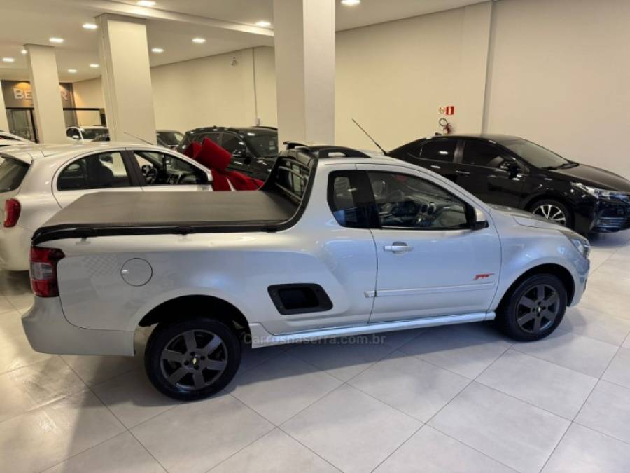 CHEVROLET - MONTANA - 2011/2012 - Prata - R$ 47.900,00