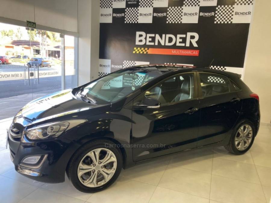 HYUNDAI - I30 - 2013/2014 - Preta - R$ 63.900,00