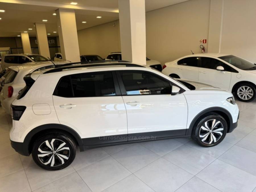 VOLKSWAGEN - T-CROSS - 2021/2021 - Branca - R$ 101.900,00