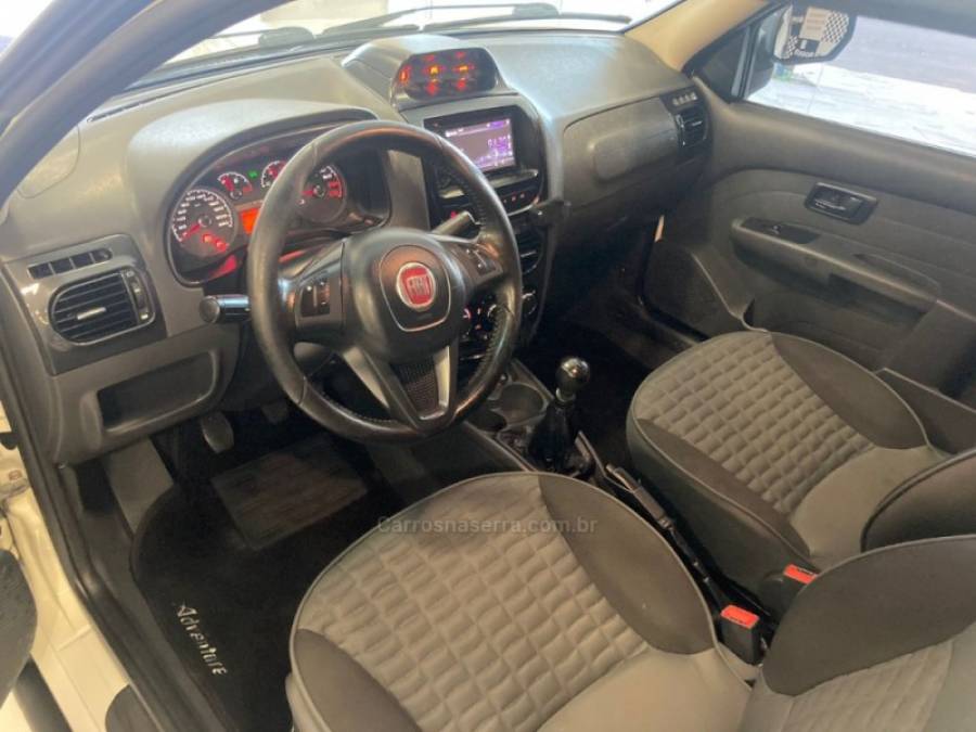 FIAT - STRADA - 2013/2014 - Branca - R$ 58.900,00