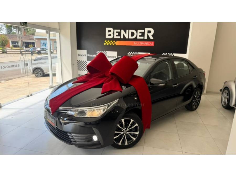 TOYOTA - COROLLA - 2018/2019 - Preta - R$ 108.900,00