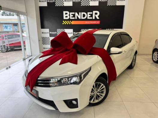 TOYOTA - COROLLA - 2015/2016 - Branca - R$ 96.900,00