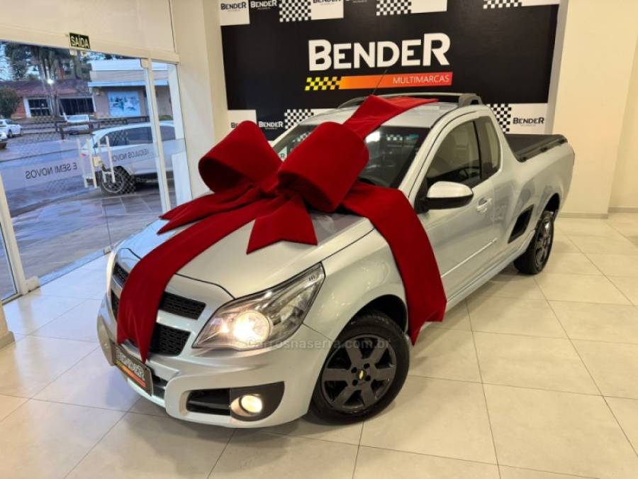 CHEVROLET - MONTANA - 2011/2012 - Prata - R$ 47.900,00